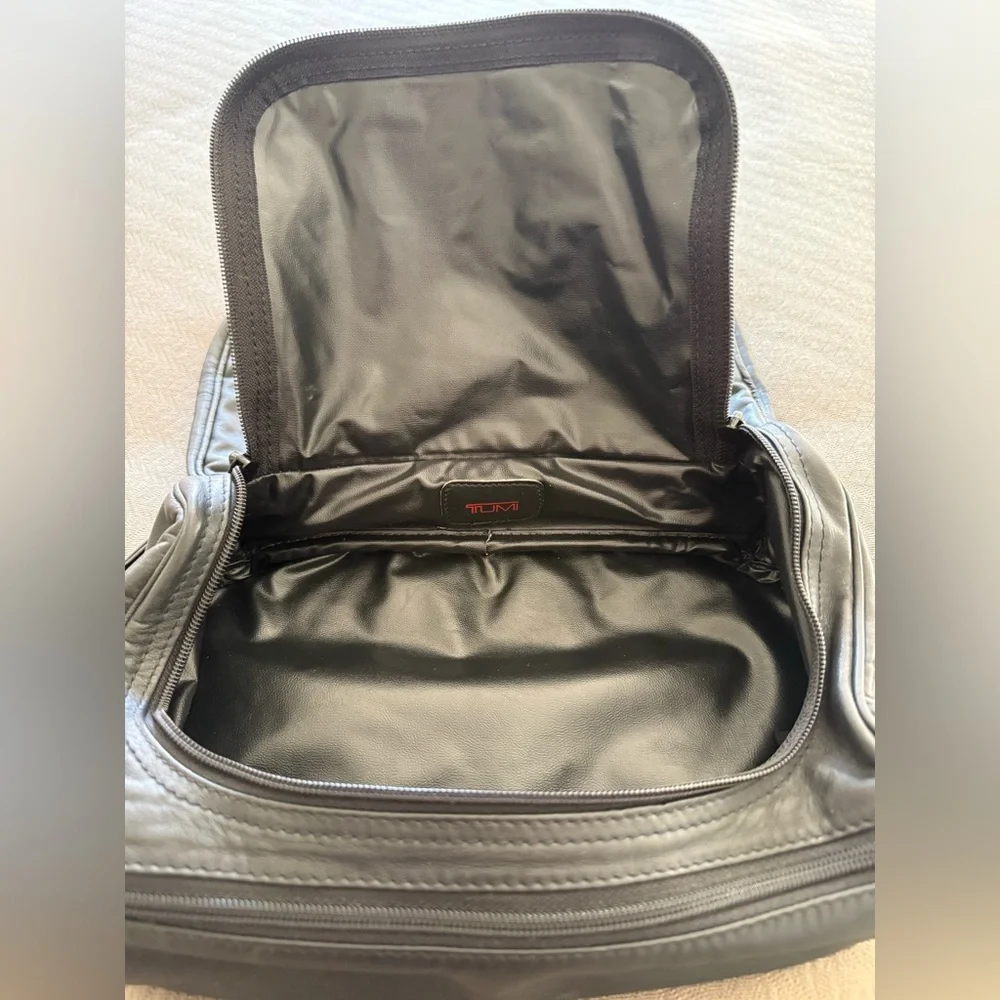 Tumi Black Leather Dual-Compartment Toiletry Kit - Picture 2 of 13